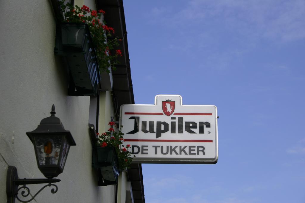 Hcr De Tukker Hotel Westdorpe Exterior photo